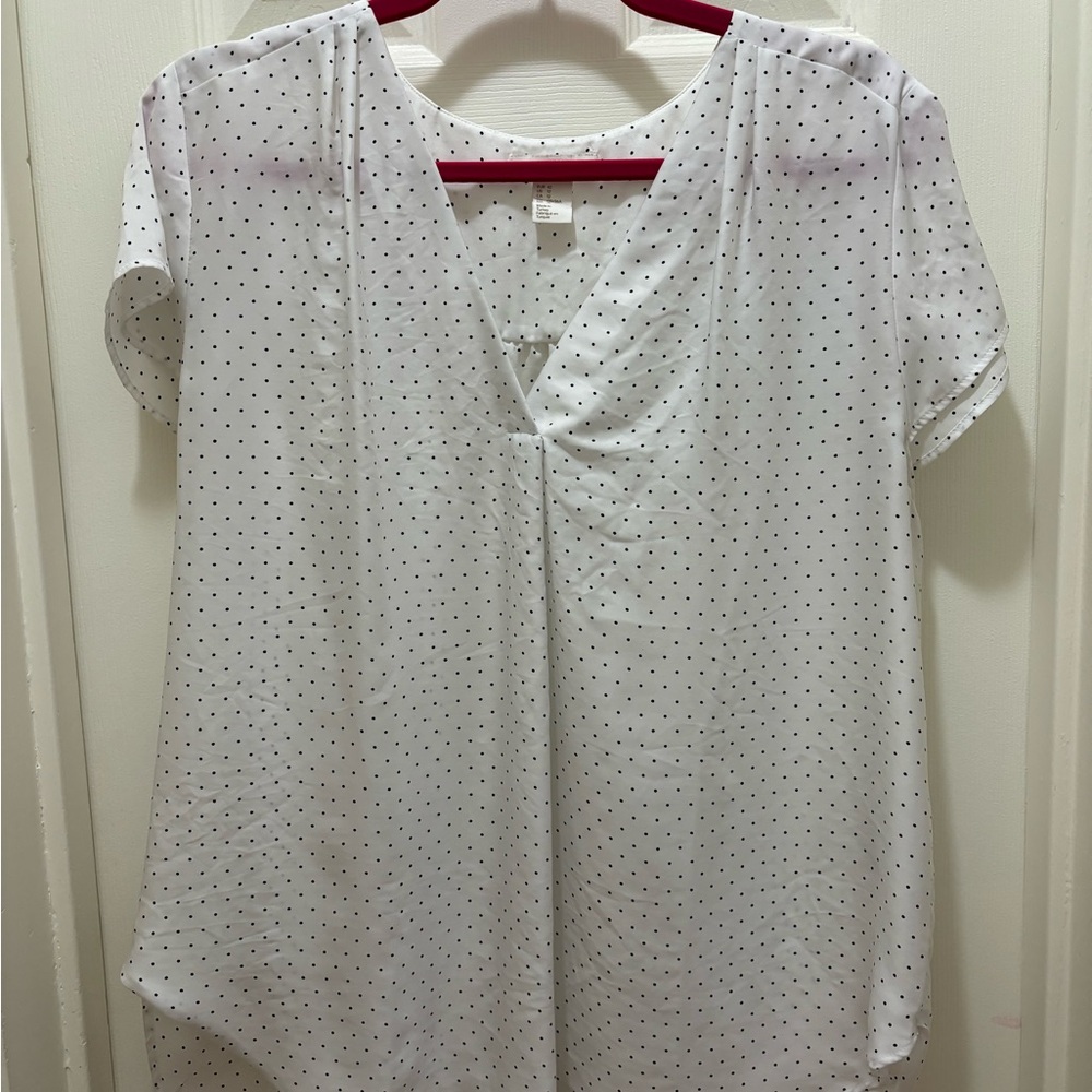 🩷H&M White and Black Polka Dot Short Sleeve Blouse